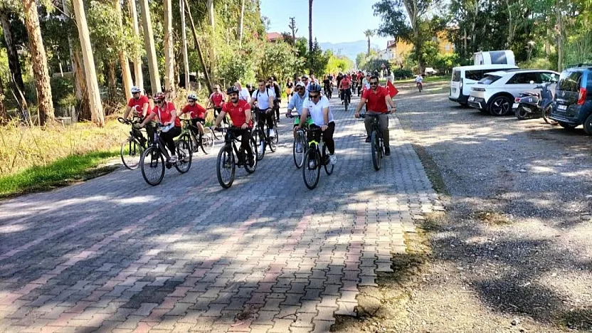 Köyceğiz'de pedallar Cumhuriyet için çevrildi