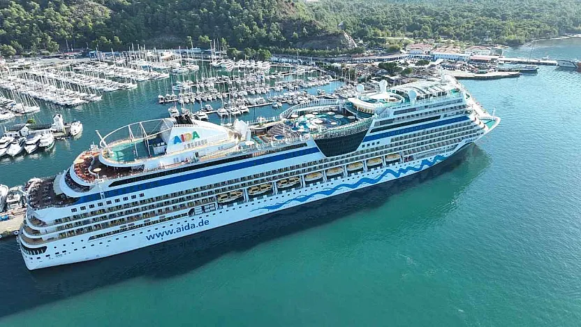 Marmaris'e 'Aida Stella' kruvaziyeriyle 2 bin 305 turist geldi