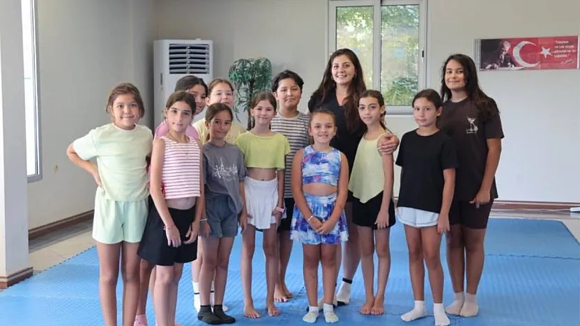 Marmaris'te yaz kurslarında eğlence ve öğrenme bir arada