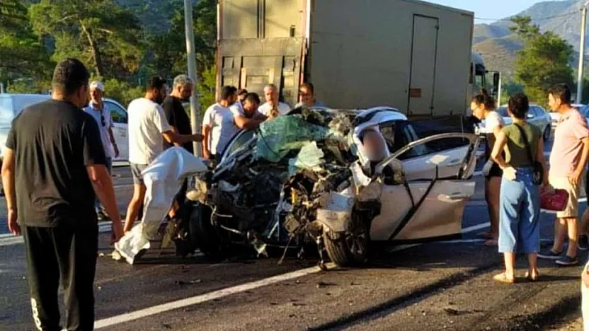 Marmaris'teki kazada 16 yaşındaki çocuk hayatını kaybetti