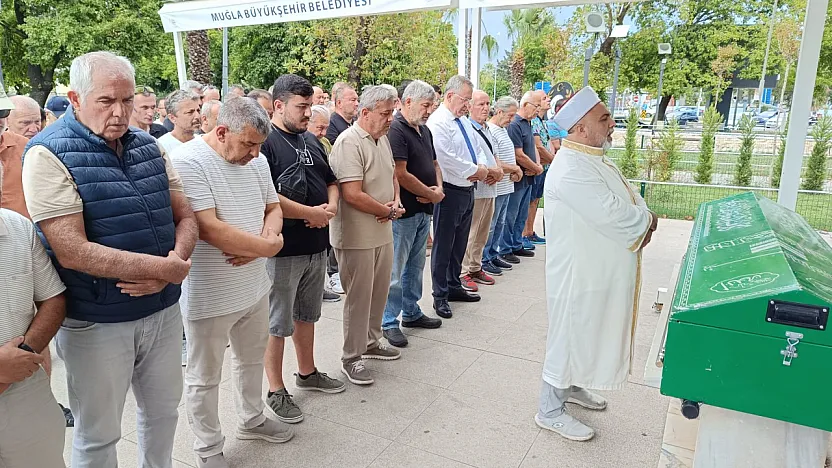 Mehmet Şenol Fethiye'de son yolculuğuna uğurlandı