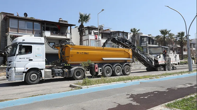 Muğla Büyükşehir 7 şantiyesiyle Muğla'nın yol ağını güçlendiriyor