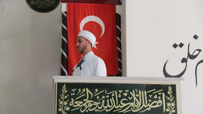 Muğla Camilerinde Cuma Hutbesi: Vatan Sevgisi ve Bağımsızlık Vurgusu