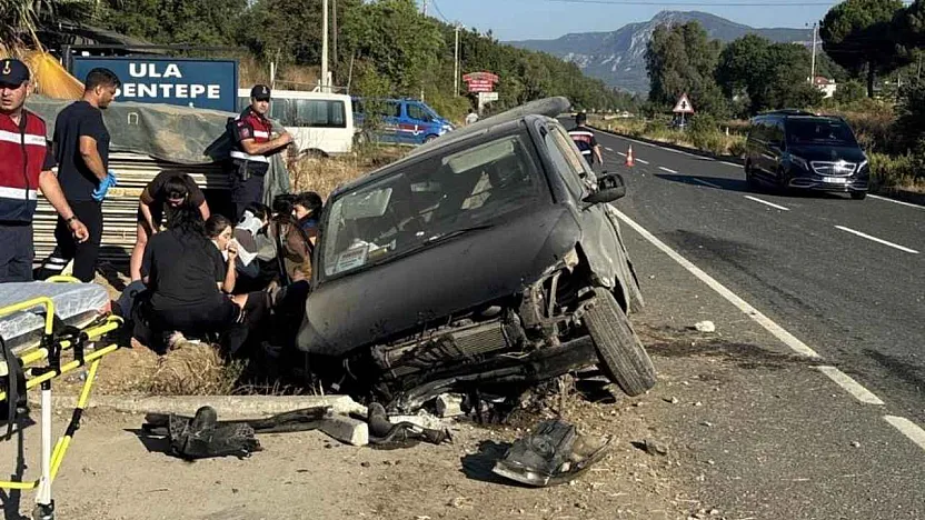 Muğla'da araç yoldan çıktı: 1'i çocuk 7 yaralı