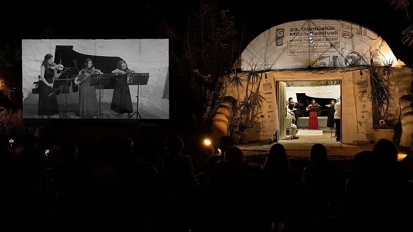 Muğla'da genç kemancılar 23. Gümüşlük Müzik Festivali kapsamında konser verdi