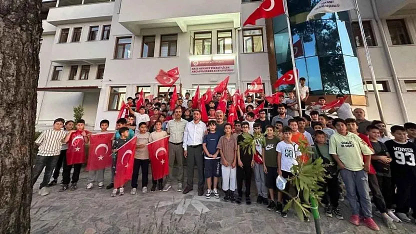 Muğla'da genç Yıldızlardan Gazze'ye destek ve şehitlere vefa yürüyüşü