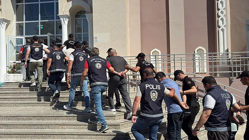 Muğla'da Göçmen Kaçakçılığı operasyonları: 26 şüpheli tutuklandı