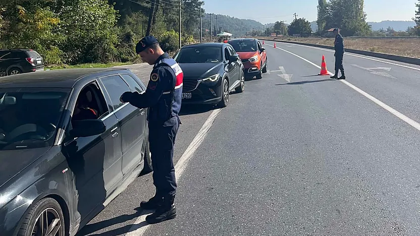 Muğla'da Jandarma trafik timlerince bir haftada 27 bin 741 araç denetlendi