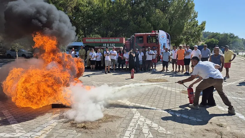 Muğla'da kum zambaklarıyla ünlü SARÇED Plajı'nda yangın tatbikatı yapıldı