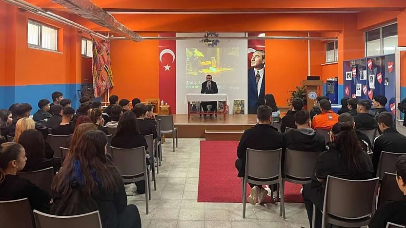 Muğla'da MESEM öğrencilerine 'Cami ve Sosyal Hayat' konferansı