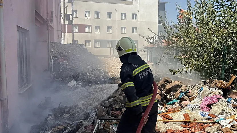 Muğla'nın Menteşe ilçesinde korkutan yangın