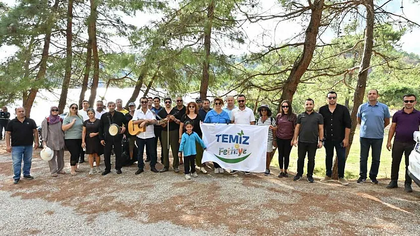 Temiz Fethiye İçin İnlice'de El Ele Temizlik Çalışması