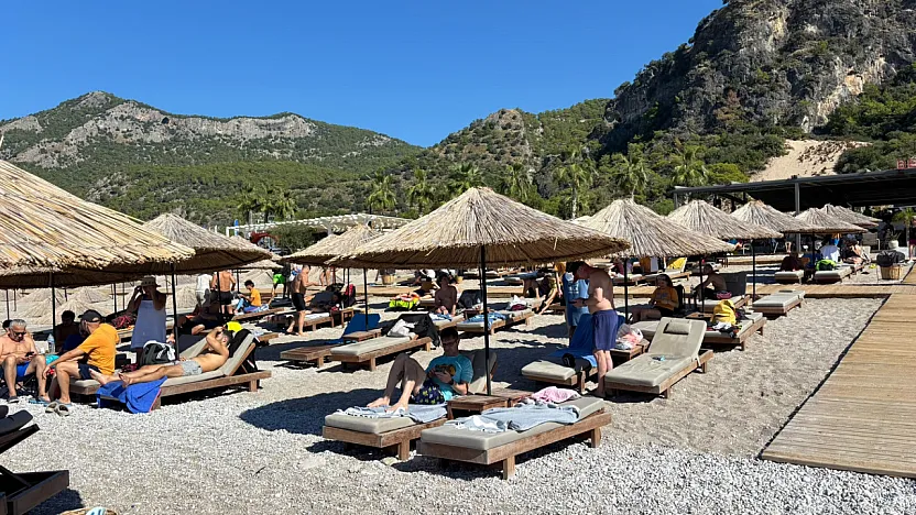Türkiye sonbaharı yaşarken Fethiye'de yaz devam ediyor