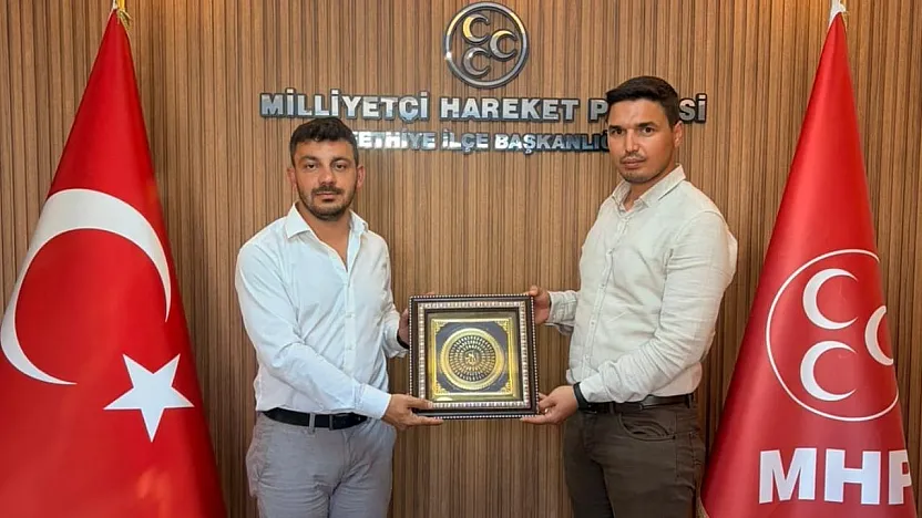 Ülkü Ocakları'ndan MHP Fethiye İlçe Başkanlığı'na Ziyaret