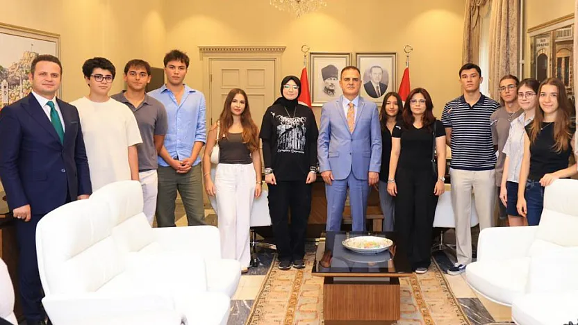 Vali Akbıyık: 'Türkiye Yüzyılı başarılı gençlerimizin sayesinde inşa edilecek'