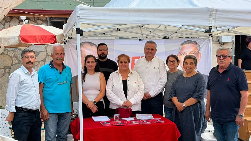 Yeni Parti Fethiye İlçe Başkanlığı Cuma Pazarı'nda üye çalışması yaptı