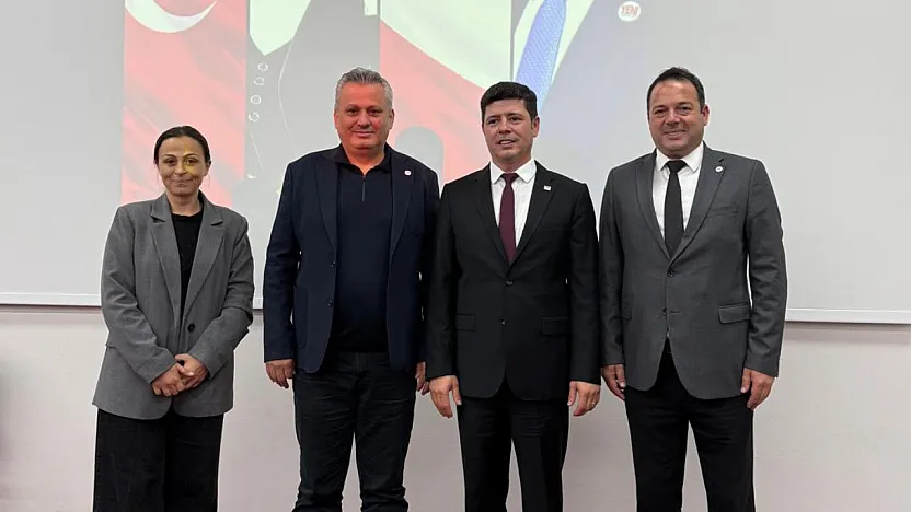 Yeni Parti Muğla'da iki adaylı seçim öncesi kongre yapıldı