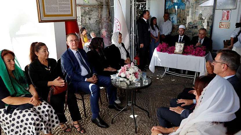 Zeki Müren vefatının 30. yılında Bodrum'da anıldı