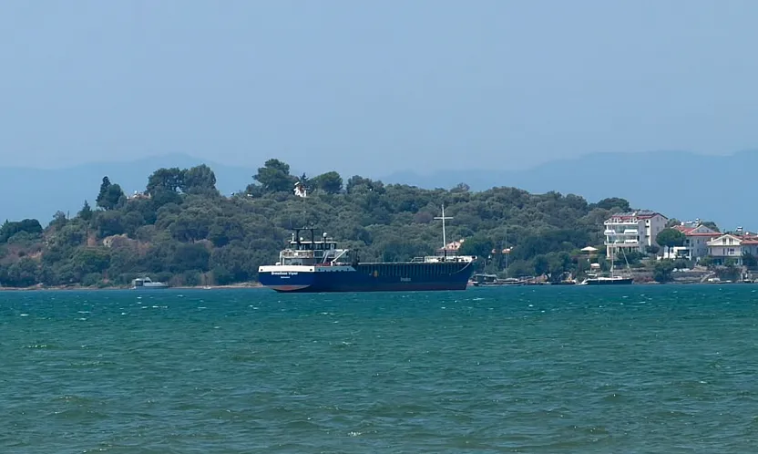 88 Metrelik Yük Gemisi Fethiye Körfezi'nde Demirledi