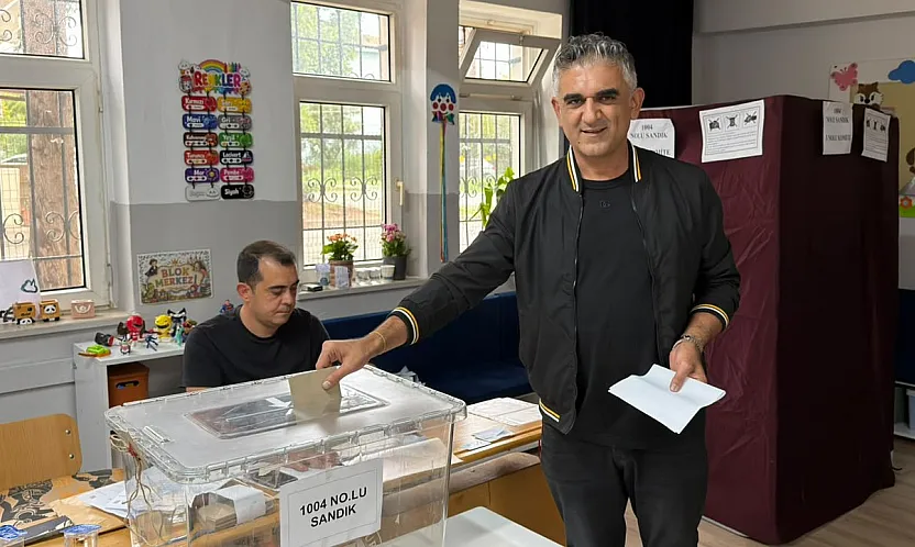 Abuzer Kartal Oyunu Kullandı