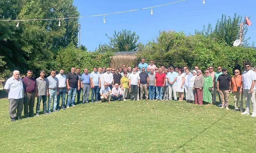 AK Parti Fethiye Teşkilatı mahalle başkanlarıyla bir araya geldi