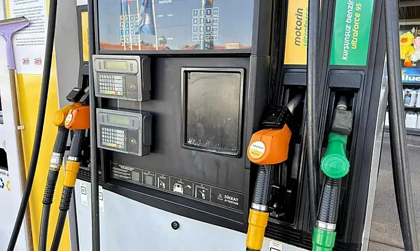 Akaryakıtta indirim sevinci kısa sürdü: Motorine 8,89 lira zam