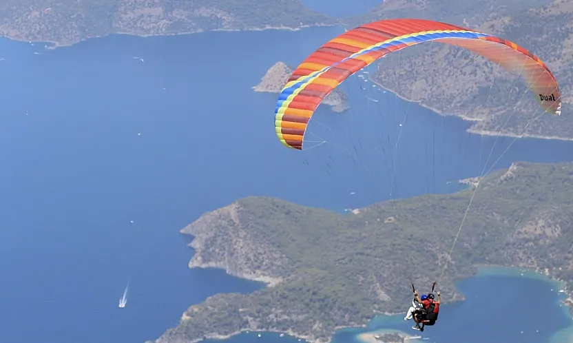 Babadağ'dan yılın ilk yarısında 57 bin 863 yamaç paraşütü uçuşu yapıldı
