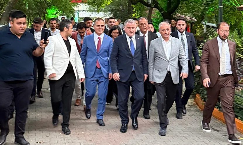 Bakan Bak'tan Köyceğiz Ziyareti: Mahallenin İhtiyaçları Görüşüldü