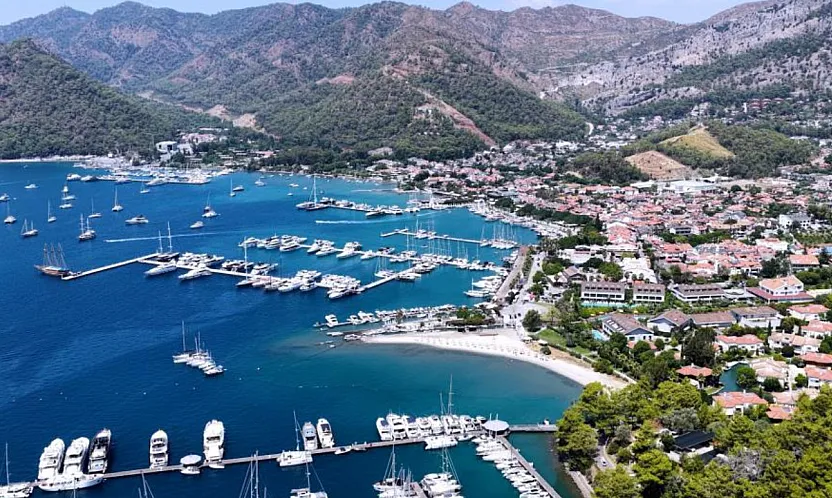 Bakan Kurum Duyurdu: Muğla Göcek'te Halk Plajı Vatandaşın Kullanımına Sunuldu