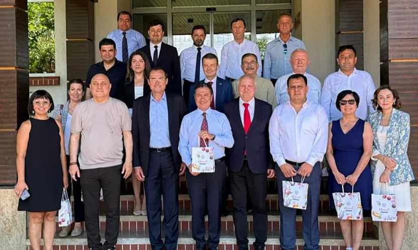 Başkan Aras, Romanya'da Kardeş Kent temaslarında bulundu