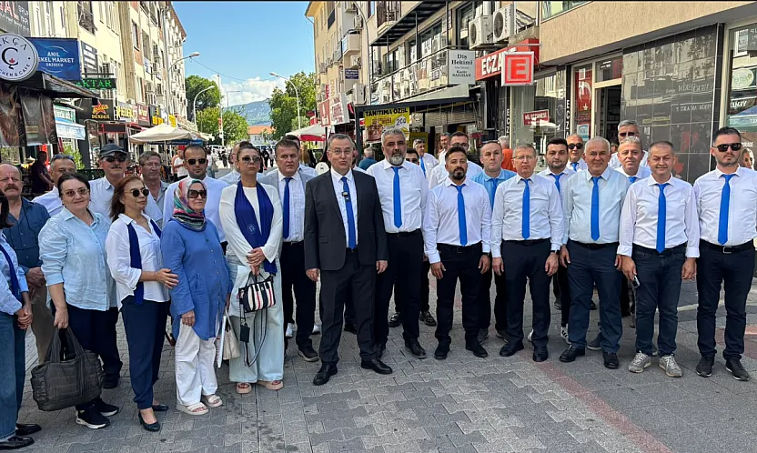 Başkan Çıralı Çarşıda Üyelerle Buluştu
