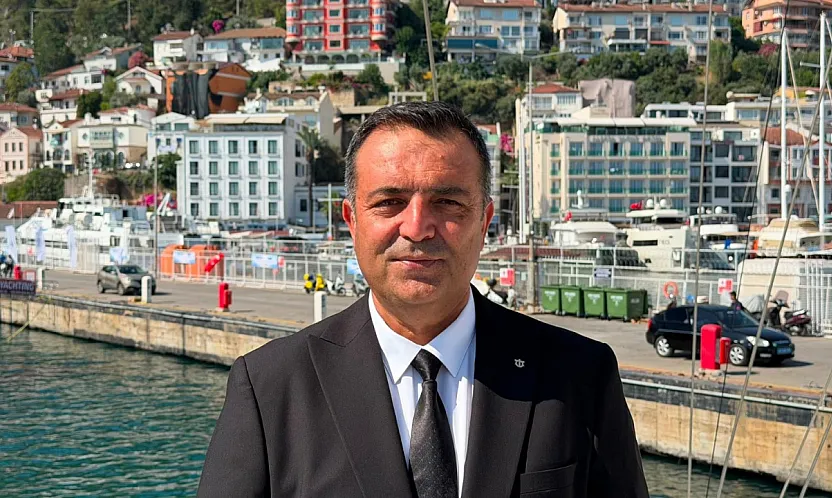 Başkan İlkay Tugay, 'Mesele Yalnizca Dümenin Başina Geçmek Değil, Gemiyi İleri Taşiyabilmek'