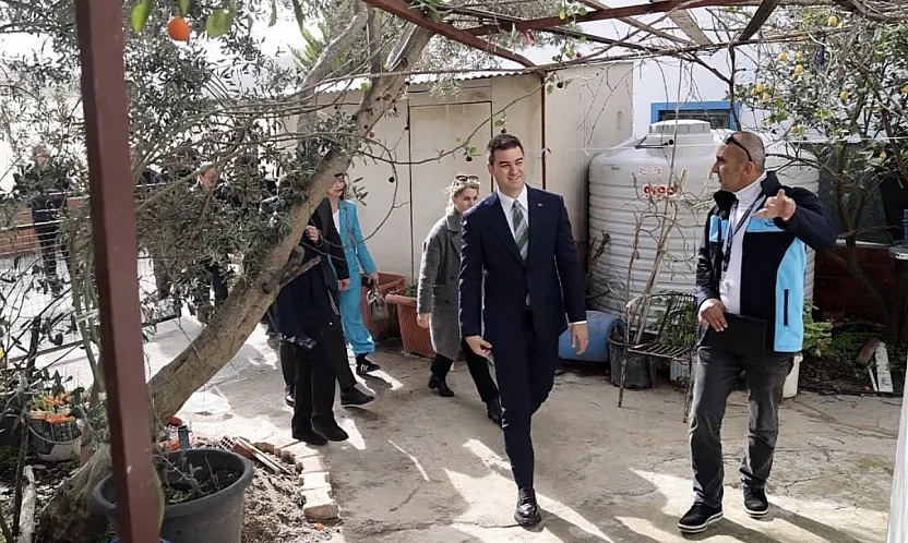 Başkan Mandalinci 'süper babaanne' olarak tanınan Gülsiye Duran'ı ziyaret etti