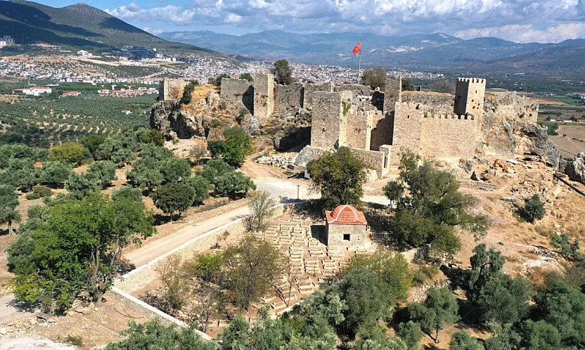 Beçin Kalesi'nde tarihi miras geleceğe taşınıyor