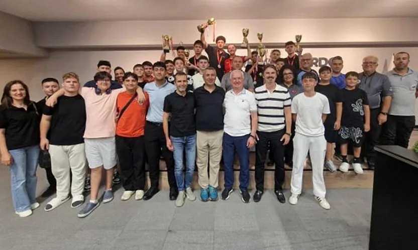 Bilardo gençlerde Muğla'ya ilk madalya