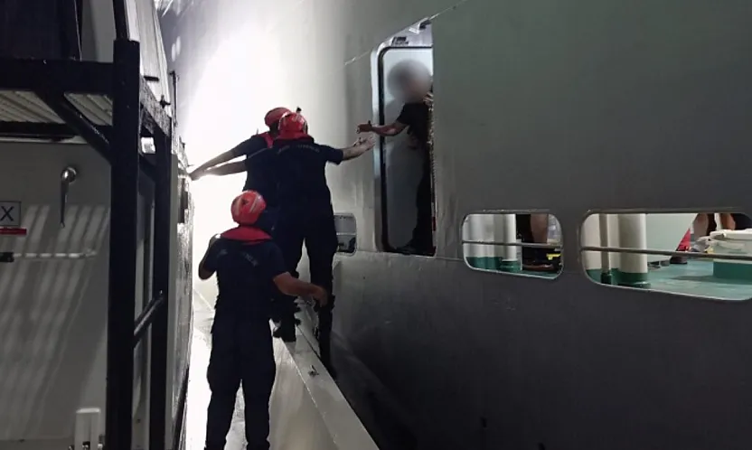 Bodrum Açıklarında Yaralanan Gemi Personeli Tahliye Edildi