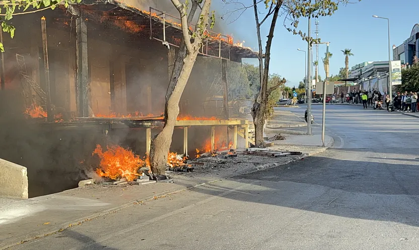 Bodrum'da alev topuna dönen depo 15 dakikada kül oldu