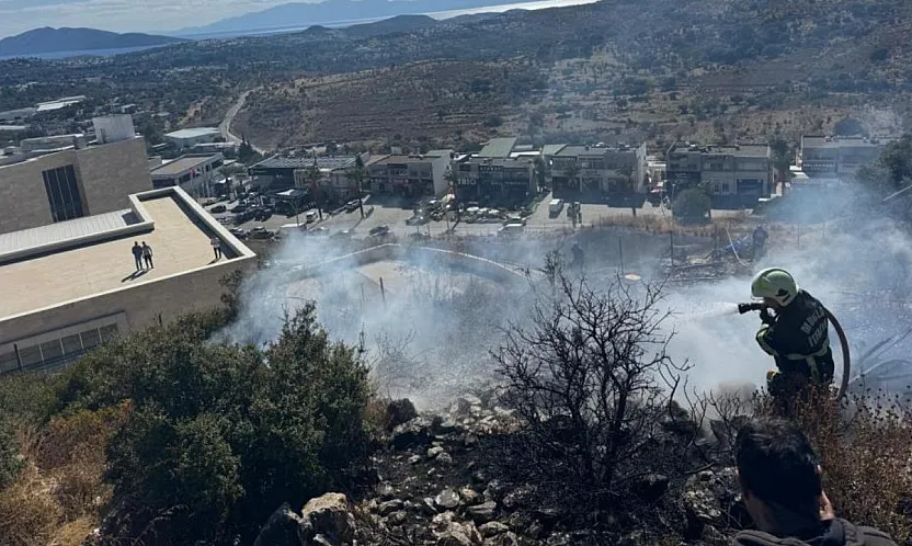 Bodrum'da alevler makilik alana yayıldı