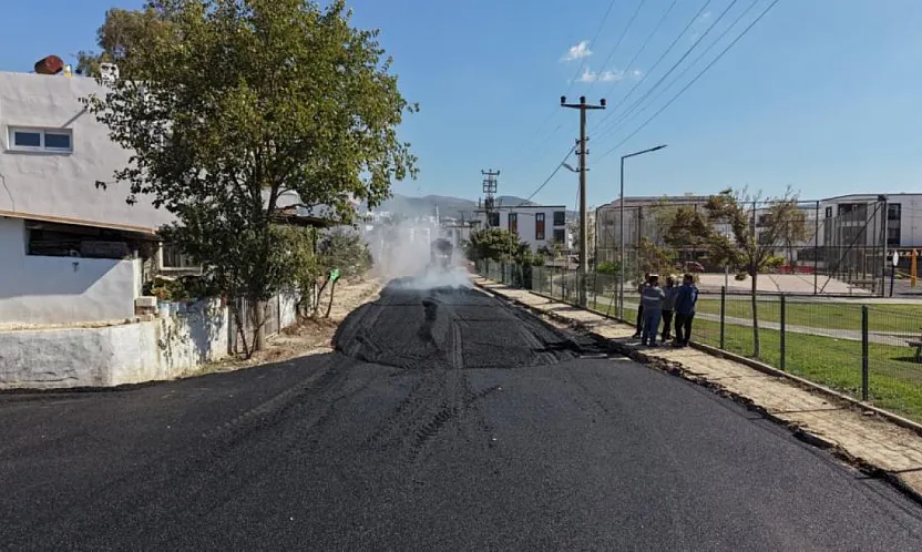 Bodrum'da asfalt çalışmaları devam ediyor