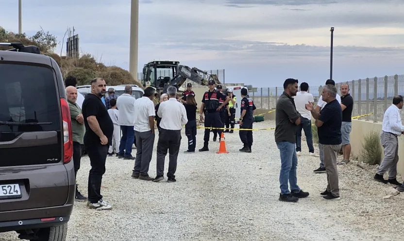 Bodrum'da devrilen kamyonetteki 15 yaşındaki sürücü hayatını kaybetti