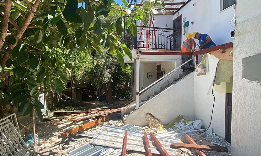 Bodrum'da kaçak olduğu belirlenen 53 yapı yıkıldı