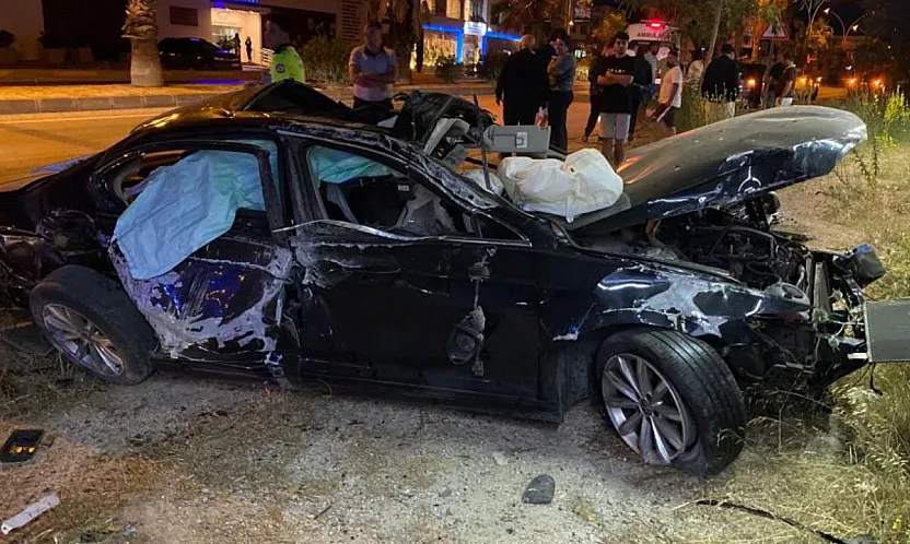 Bodrum'da takla atan otomobildeki 3 kişi yaralandı