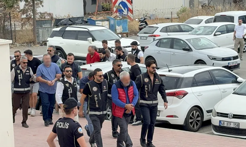 Bodrum'daki tefecilik operasyonunda 8 şüpheli adliyeye sevk edildi
