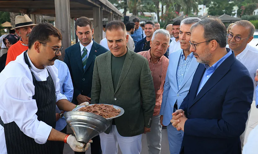 Bodrum sahilinde Çorum lezzetleri şöleni yaşandı