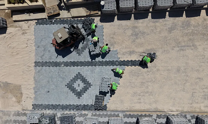 Çamlık Cami Önü Meydanı düzenleniyor