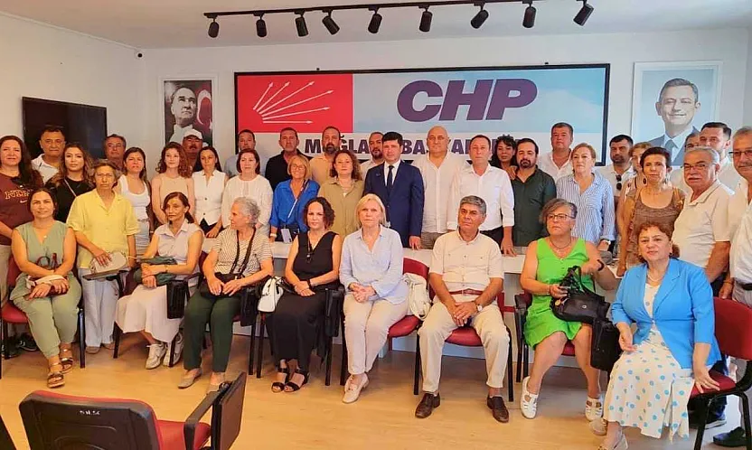 CHP Muğla'da yeni dönem: Nail Kızıl ve Yönetimi 'Özgür Özel İletişim Ofisi'ne geçti