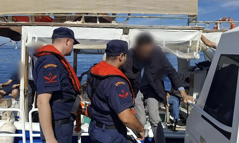 Dalaman ve Bodrum'da 2 vatandaşa denizden tıbbi tahliye yapıldı