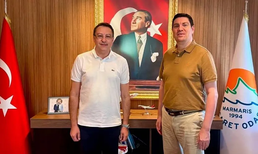 Denizden turist akını Marmaris'te kruvaziyer bereketi yaşanıyor