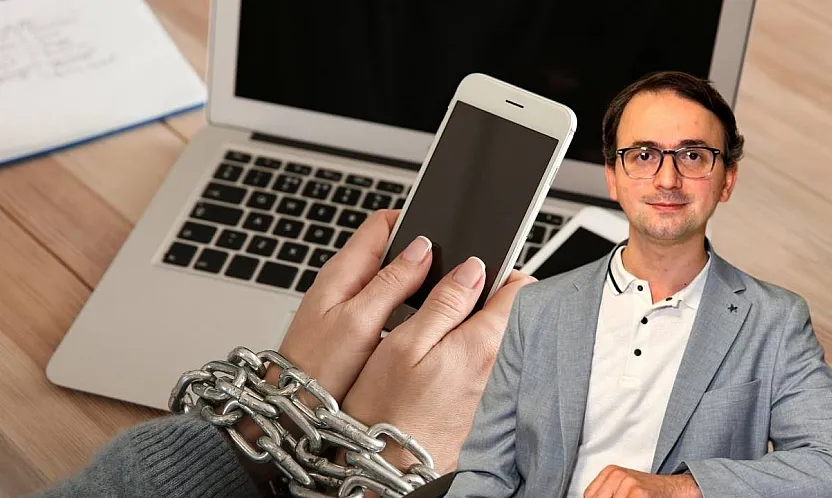 Ekran bağımlılığına karşı 'bağımlılık yapmayan telefon' tavsiyesi