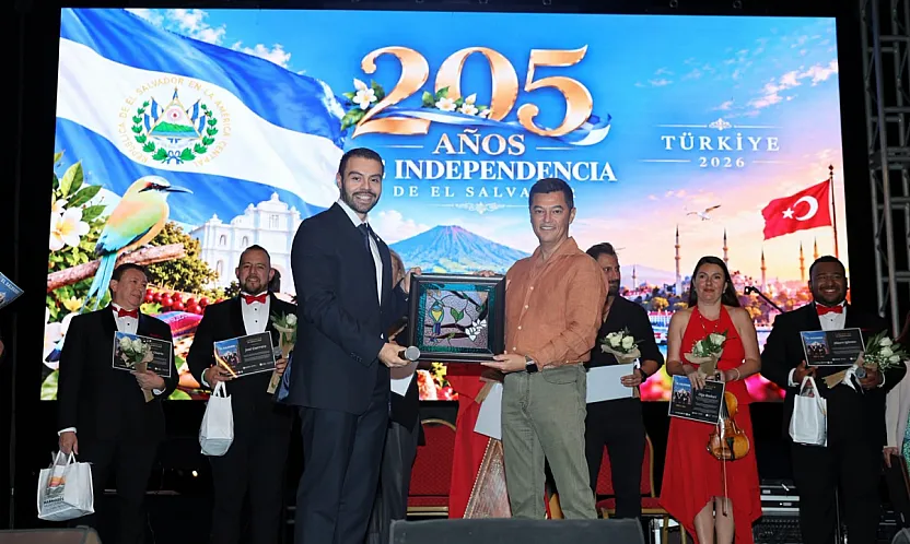 El Salvador'un müziği Marmaris'te yankılandı